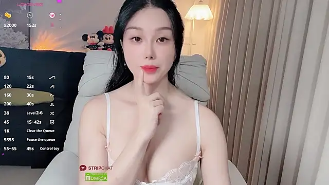 Xiatian520  online show from May 27, 12:34 pm