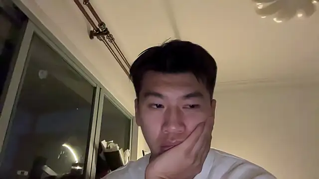 heywilliam online show from October 31, 8:38 pm