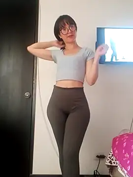 Dana Rise online show from May 28, 2:01 pm