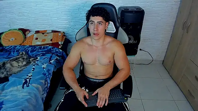 Snapshot of jep_play99 chatting on April 7, 4:58 am jep play99 online show from April 7, 4:58 am