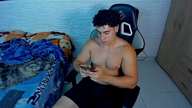 Snapshot of jep_play99 chatting on April 11, 8:29 am jep play99 online show from April 11, 8:29 am