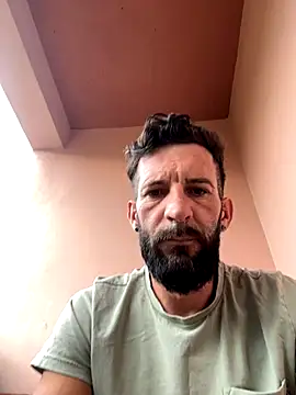 Snapshot of Michel_huge chatting on September 15, 5:08 am Michel huge online show from September 15, 5:08 am