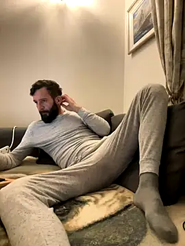 Michel huge online show from October 26, 6:30 pm