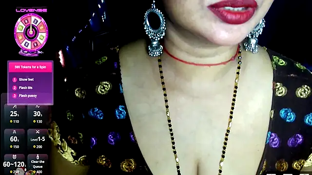 Snapshot of QUEEN_SAKHI- chatting on July 12, 6:09 pm QUEEN SAKHI- online show from July 12, 6:09 pm