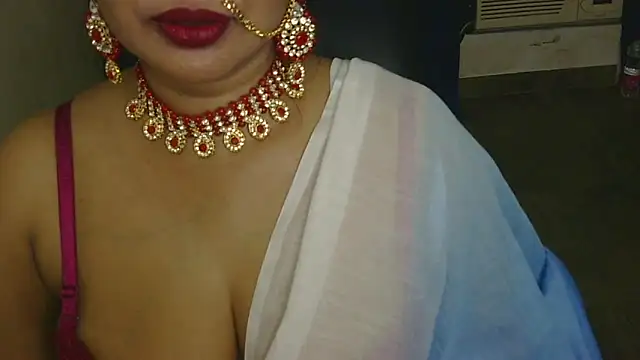 Snapshot of QUEEN_SAKHI- chatting on September 28, 6:26 pm QUEEN SAKHI- online show from September 28, 6:26 pm