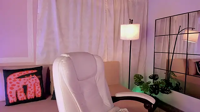 kissme cutie online show from March 18, 7:37 pm