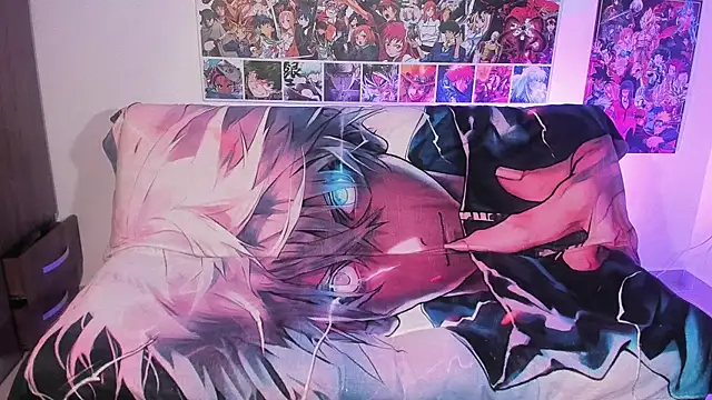 Snapshot of CamCumBoy chatting on November 15, 9:24 am CamCumBoy online show from November 15, 9:24 am