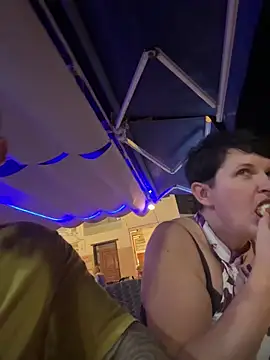 backdoorgalore4you online show from November 8, 9:40 pm