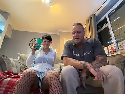 backdoorgalore4you online show from December 21, 9:37 pm