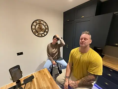 backdoorgalore4you online show from April 4, 8:59 pm