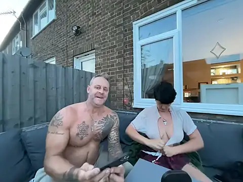 Snapshot of backdoorgalore4you chatting on July 16, 8:39 pm backdoorgalore4you online show from July 16, 8:39 pm