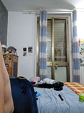 Thelouniost334    online show from April 27, 9:35 pm