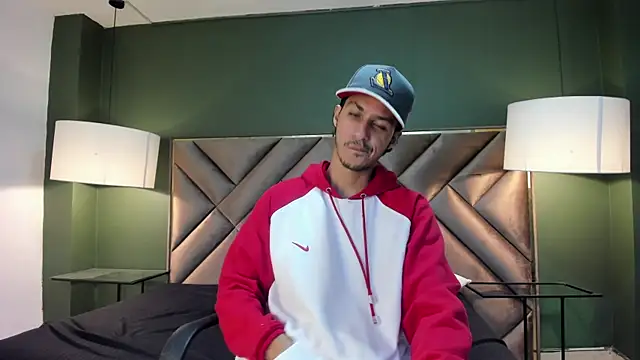 Snapshot of Marcus_Jeron chatting on November 7, 3:22 am Marcus Jeron online show from November 7, 3:22 am