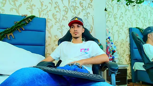 Marcus Jeron online show from December 16, 11:42 pm