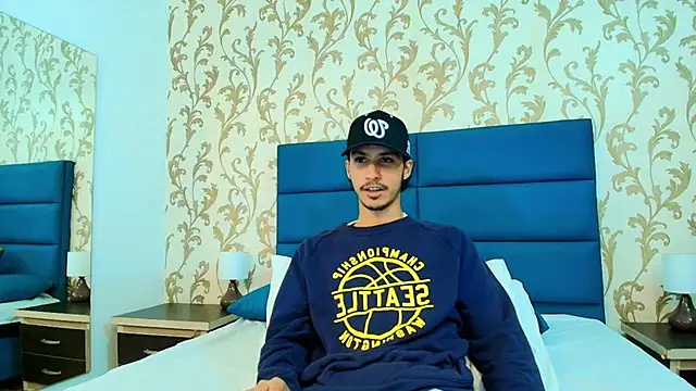 Snapshot of Marcus_Jeron chatting on November 12, 10:24 pm Marcus Jeron online show from November 12, 10:24 pm