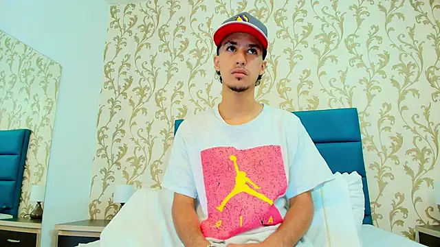 Snapshot of Marcus_Jeron chatting on November 28, 9:37 pm Marcus Jeron online show from November 28, 9:37 pm