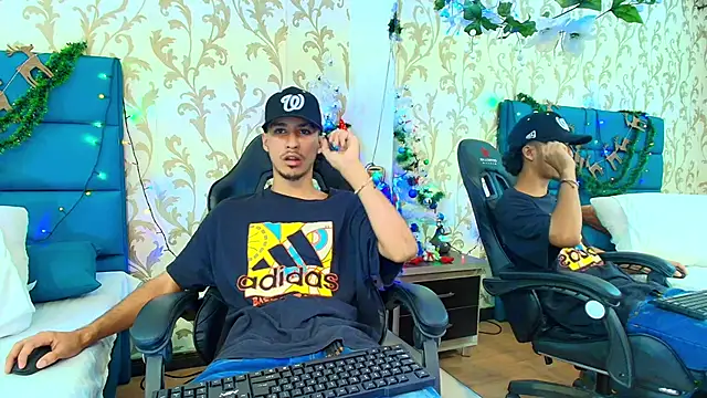 Snapshot of Marcus_Jeron chatting on December 4, 11:15 pm Marcus Jeron online show from December 4, 11:15 pm