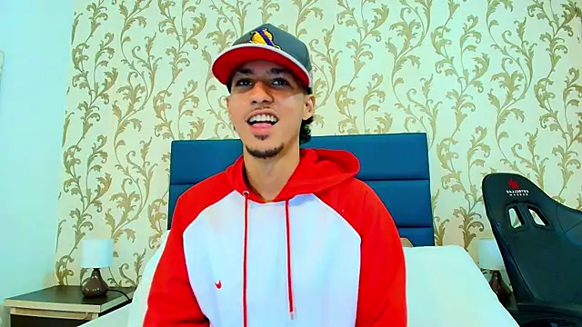 Snapshot of Marcus_Jeron chatting on November 25, 9:59 pm Marcus Jeron online show from November 25, 9:59 pm