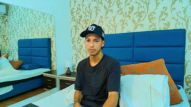 Snapshot of Marcus_Jeron chatting on October 26, 9:48 pm Marcus Jeron online show from October 26, 9:48 pm