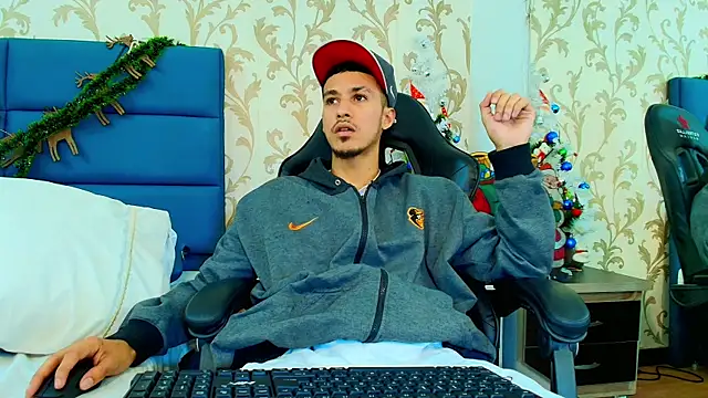 Marcus Jeron online show from December 18, 1:22 am