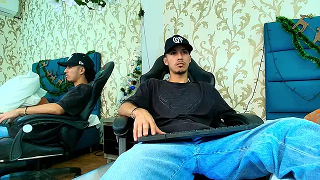 Snapshot of Marcus_Jeron chatting on December 2, 10:44 pm Marcus Jeron online show from December 2, 10:44 pm