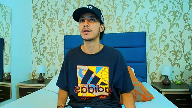 Snapshot of Marcus_Jeron chatting on November 5, 10:13 pm Marcus Jeron online show from November 5, 10:13 pm