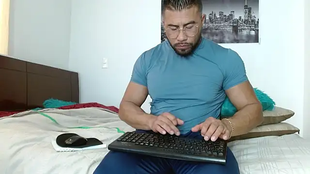 AntonyDAngelo25 online show from September 14, 9:26 pm