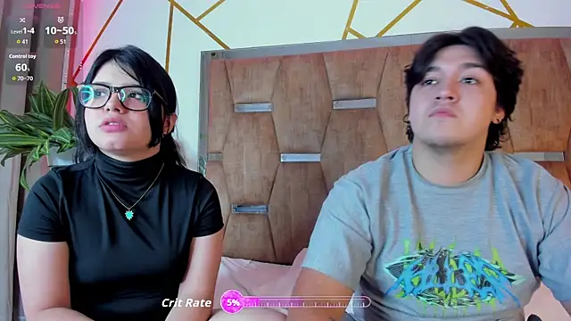 Snapshot of EmilyANDrew_ chatting on September 20, 4:17 am EmilyANDrew online show from September 20, 4:17 am