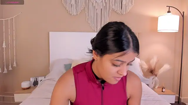 Snapshot of Camila_Bustamante chatting on May 20, 1:52 pm Camila Bustamante online show from May 20, 1:52 pm