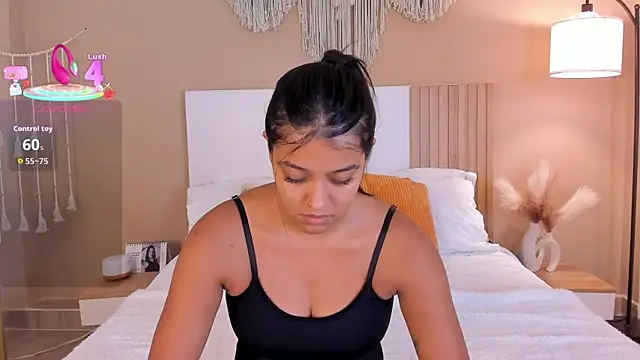 Snapshot of Camila_Bustamante chatting on April 22, 2:35 pm Camila Bustamante online show from April 22, 2:35 pm