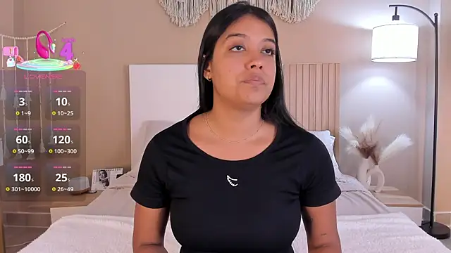 Camila Bustamante online show from March 31, 2:41 pm