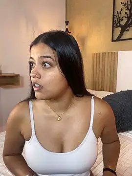 Snapshot of Camila_Bustamante chatting on September 16, 2:18 pm Camila Bustamante online show from September 16, 2:18 pm