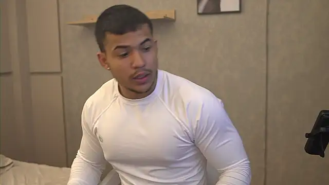 Thiago Valente online show from March 1, 3:56 pm