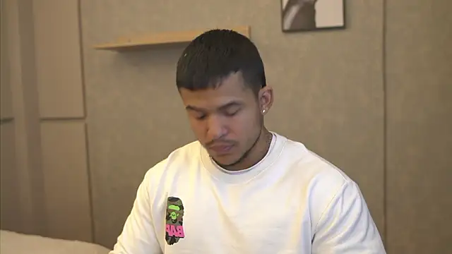 Thiago Valente online show from March 2, 1:18 pm