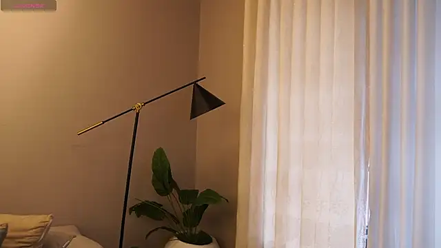 Thiago Valente online show from November 5, 1:14 pm