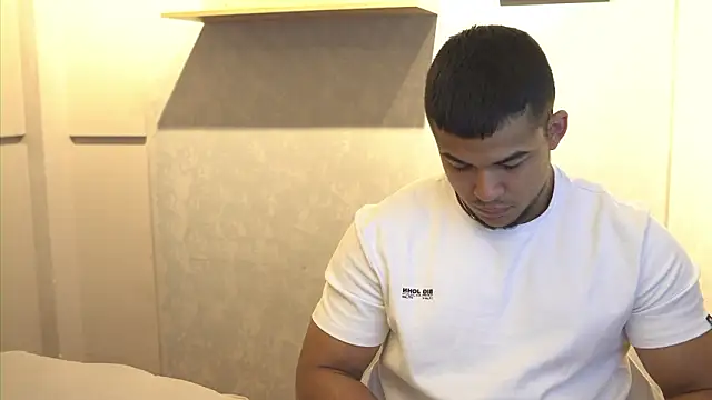 Thiago Valente online show from February 4, 12:44 pm