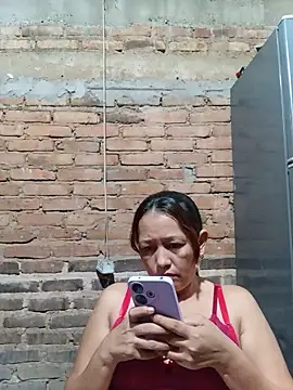 Snapshot of marinita13 chatting on June 10, 10:33 pm marinita13 online show from June 10, 10:33 pm