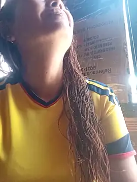 Snapshot of marinita13 chatting on June 14, 2:51 pm marinita13 online show from June 14, 2:51 pm