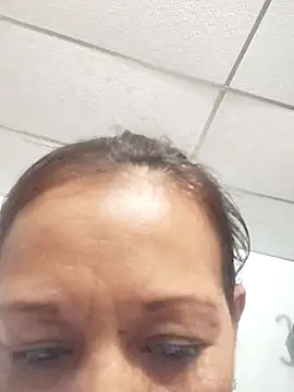 Snapshot of marinita13 chatting on December 2, 10:22 pm marinita13 online show from December 2, 10:22 pm