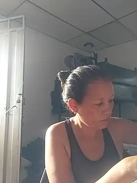 Snapshot of marinita13 chatting on November 26, 8:09 pm marinita13 online show from November 26, 8:09 pm