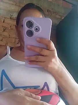 Snapshot of marinita13 chatting on June 11, 9:23 pm marinita13 online show from June 11, 9:23 pm