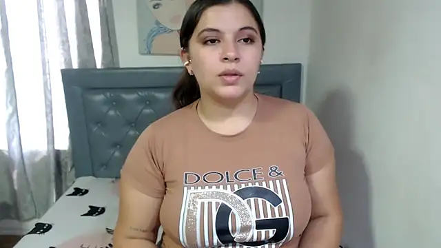 sarah aguilar online show from March 21, 6:23 pm