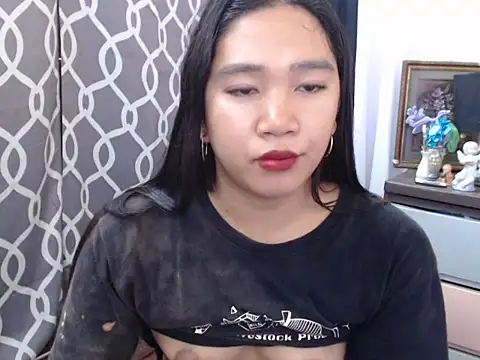 Snapshot of slut_clio chatting on September 25, 3:45 am slut clio online show from September 25, 3:45 am
