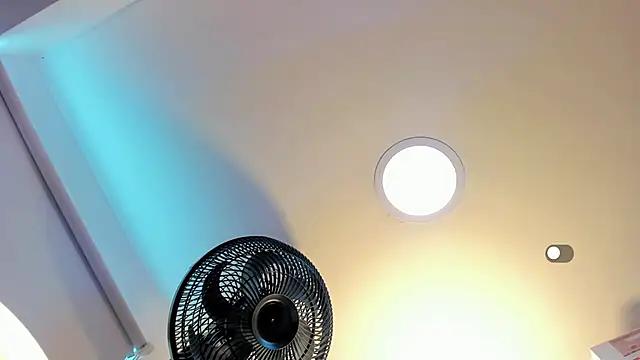 samantamilk6 online show from November 9, 6:01 pm