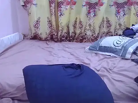 WildPussy4uxx online show from April 5, 4:19 am