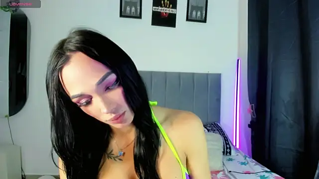 crisbunny x online show from February 9, 3:15 am