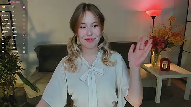 LanaRoselle online show from November 8, 9:29 pm