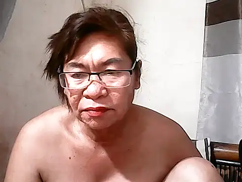 Hottestsexxy Elynnn online show from April 10, 9:38 am