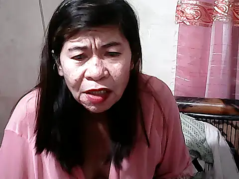 Hottestsexxy Elynnn online show from February 6, 7:15 am