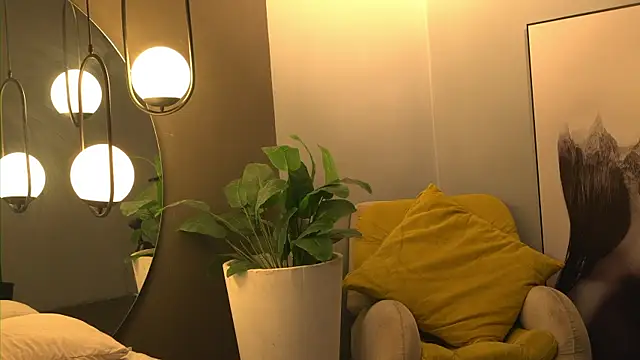 Snapshot of Ariaa_Isabell chatting on July 10, 6:41 pm Ariaa Isabell online show from July 10, 6:41 pm